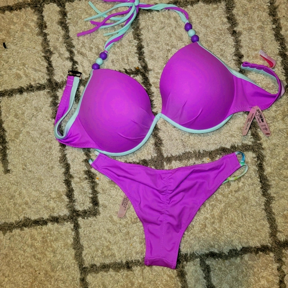 Bikinis 👙👙